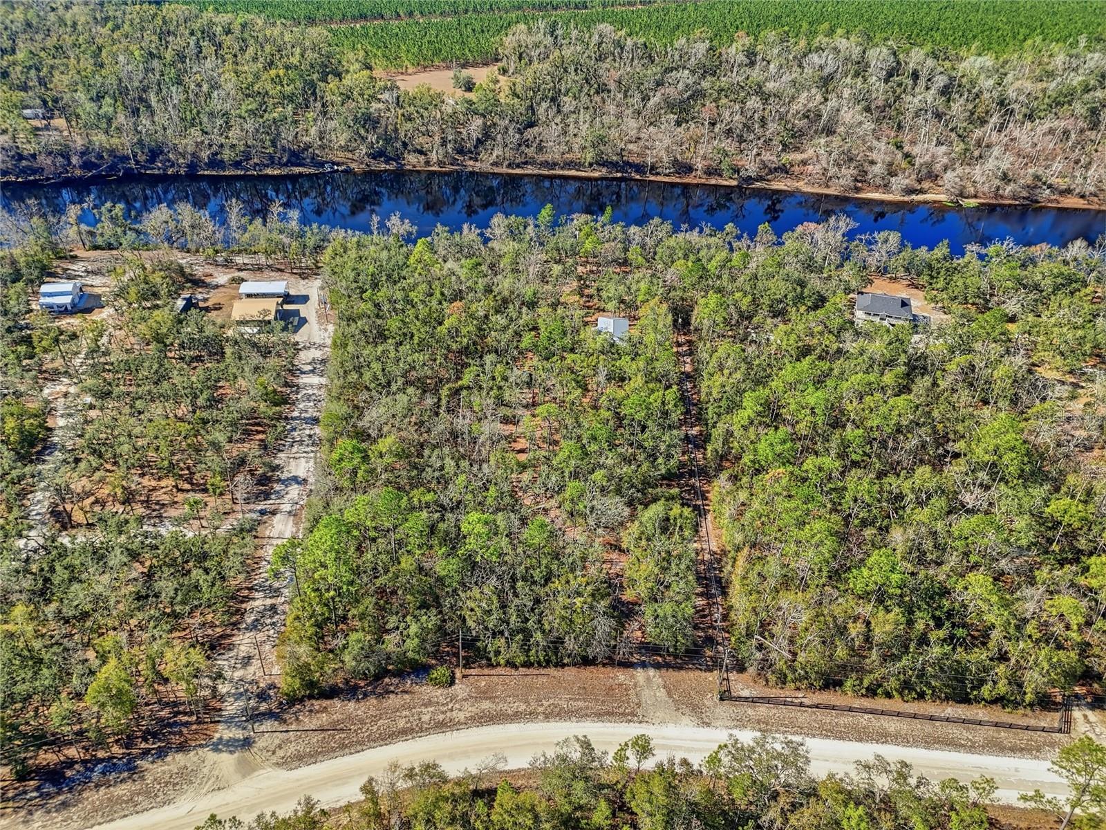 Image 29 of 42 For 18825 229th Drive