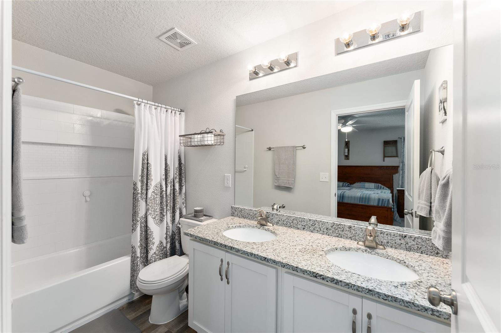 Image 17 of 35 For 3511 Nieman Drive