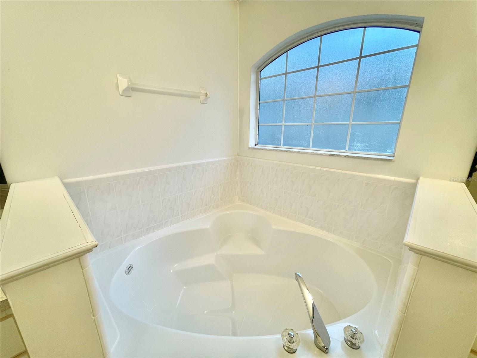 Image 25 of 52 For 8757 20th Lane