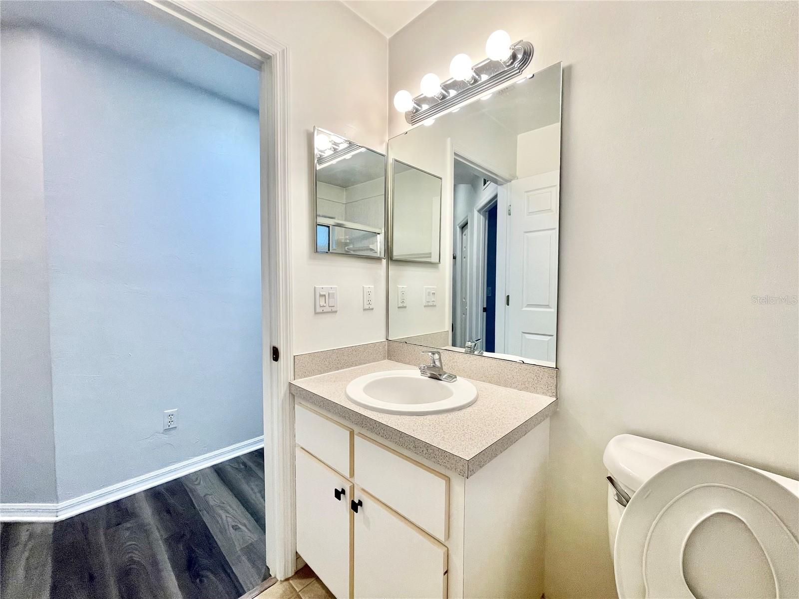 Image 31 of 52 For 8757 20th Lane