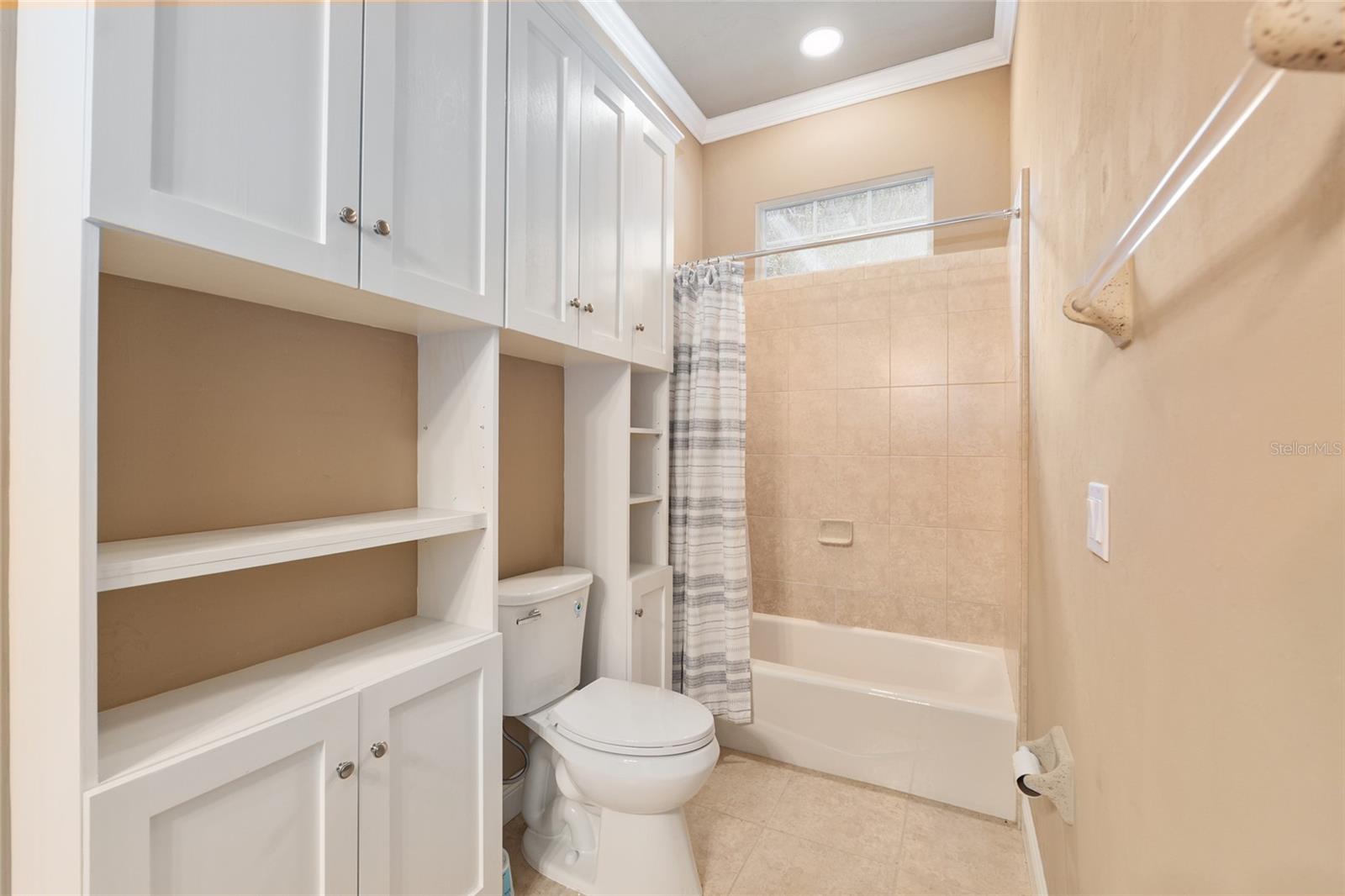 Image 30 of 43 For 1984 112th Drive