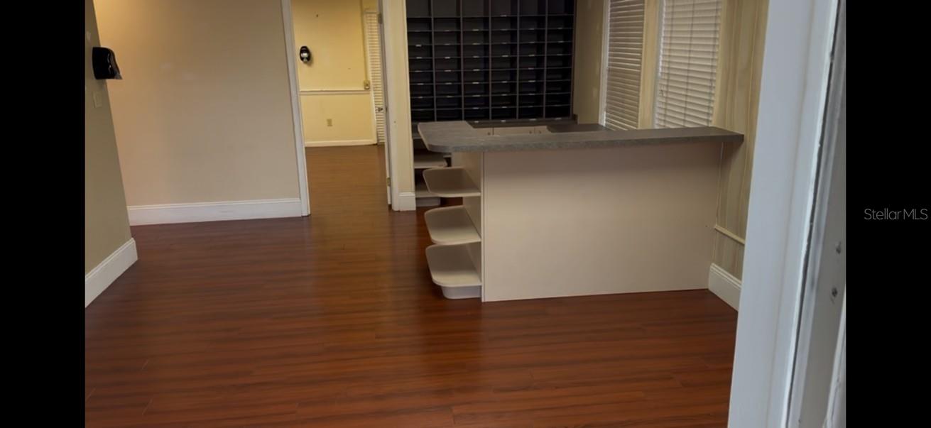 Image 5 of 10 For 1405 13th Street E