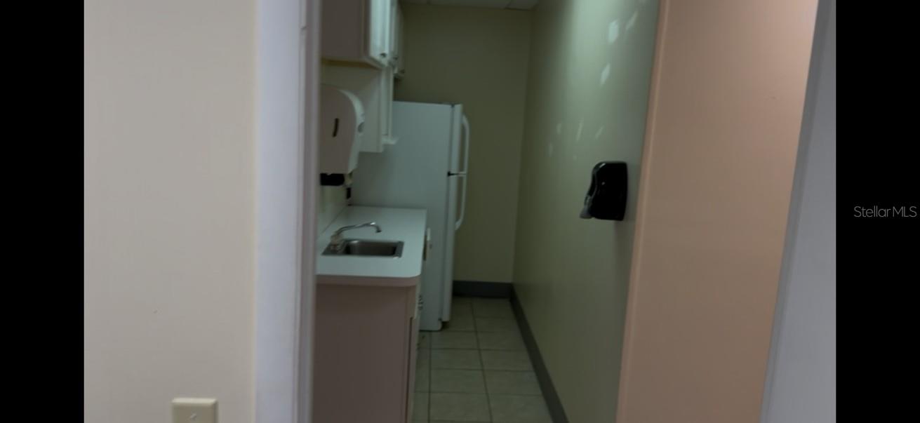 Image 7 of 10 For 1405 13th Street E