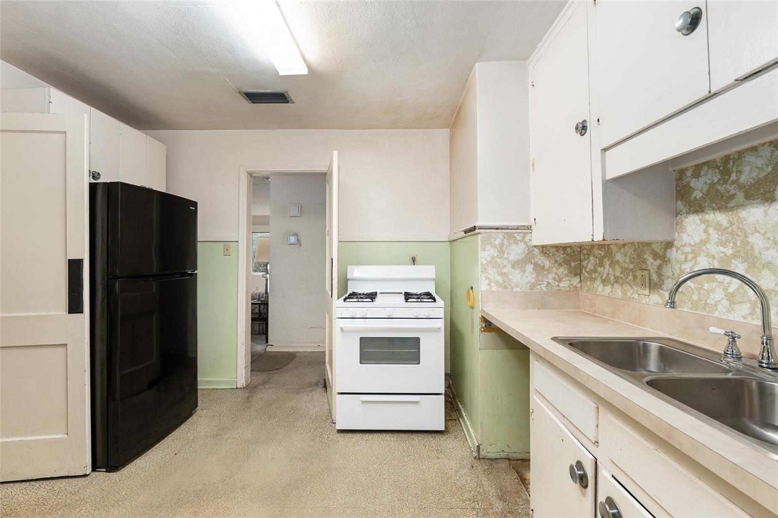 Image 28 of 55 For 1930 8th Avenue