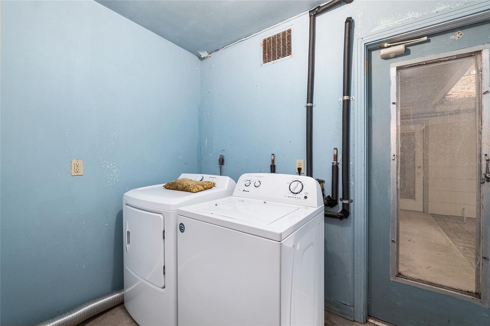 Image 49 of 55 For 1930 8th Avenue