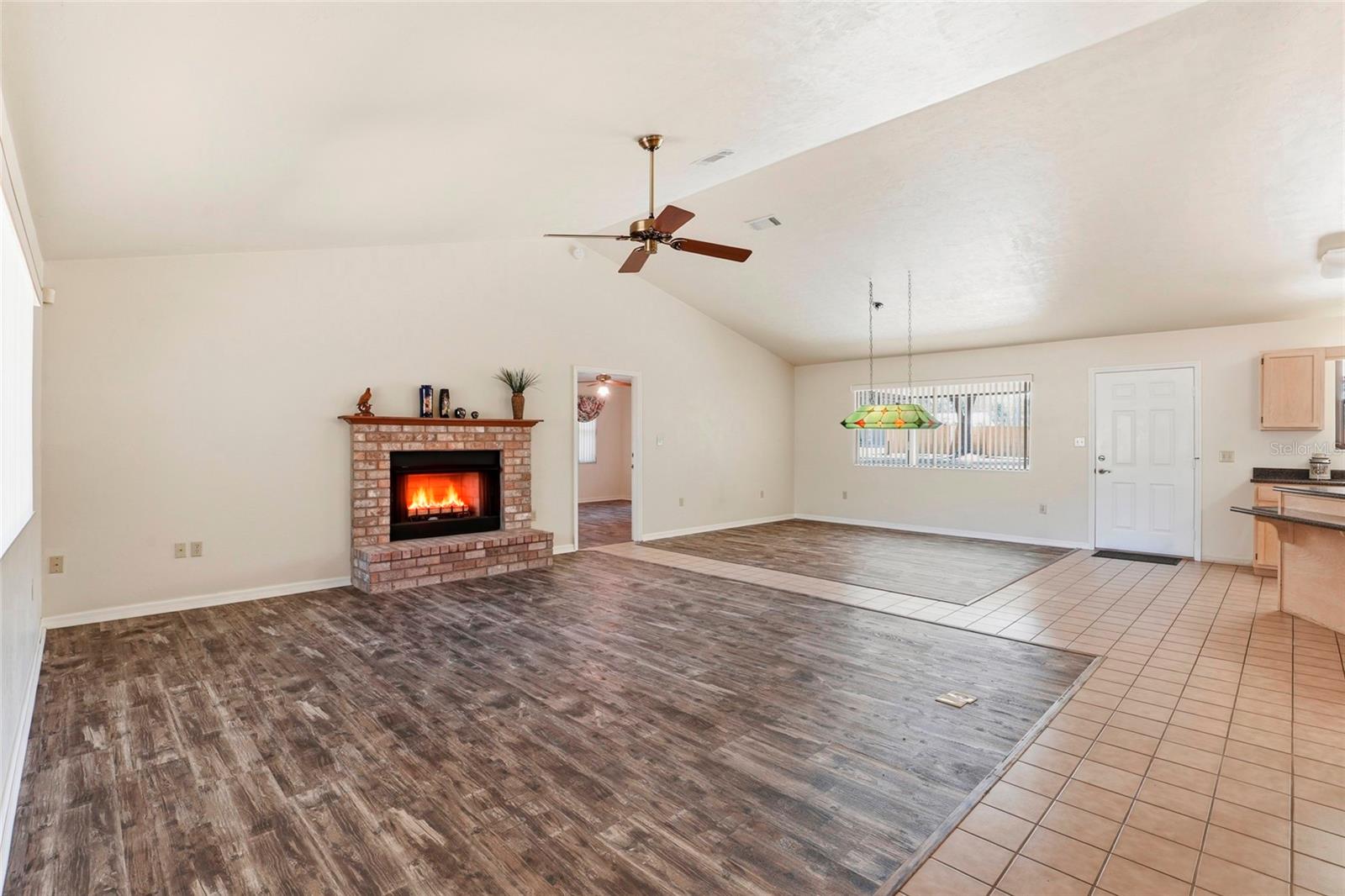 Image 10 of 51 For 534 Thorne Lane