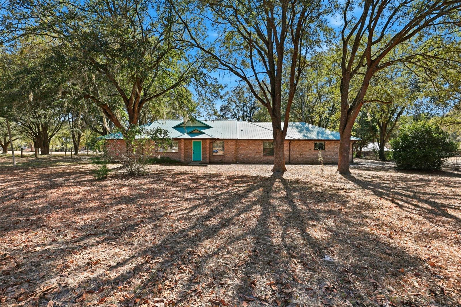 Image 2 of 51 For 534 Thorne Lane