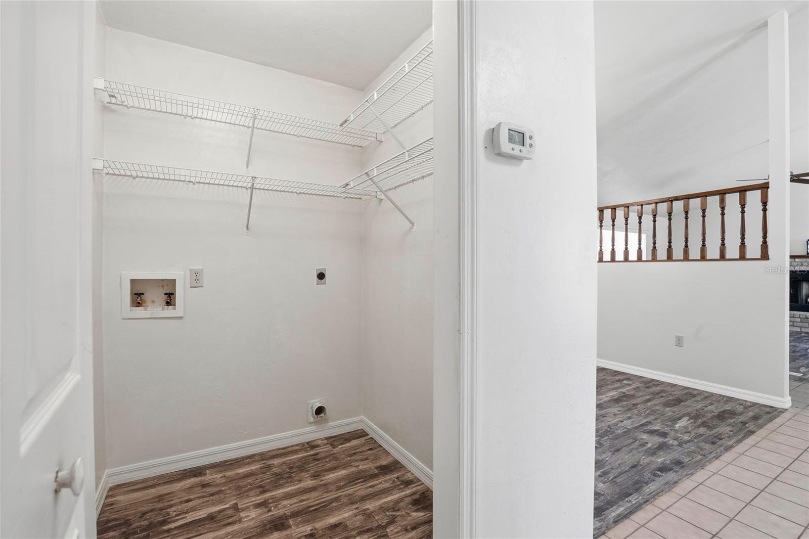 Image 25 of 51 For 534 Thorne Lane