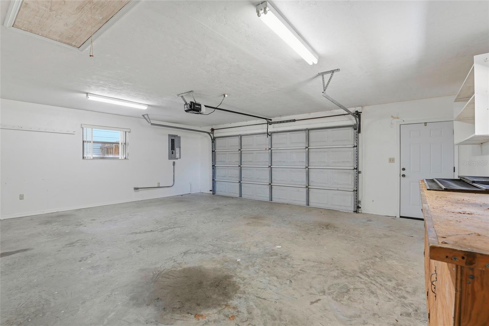 Image 38 of 51 For 534 Thorne Lane