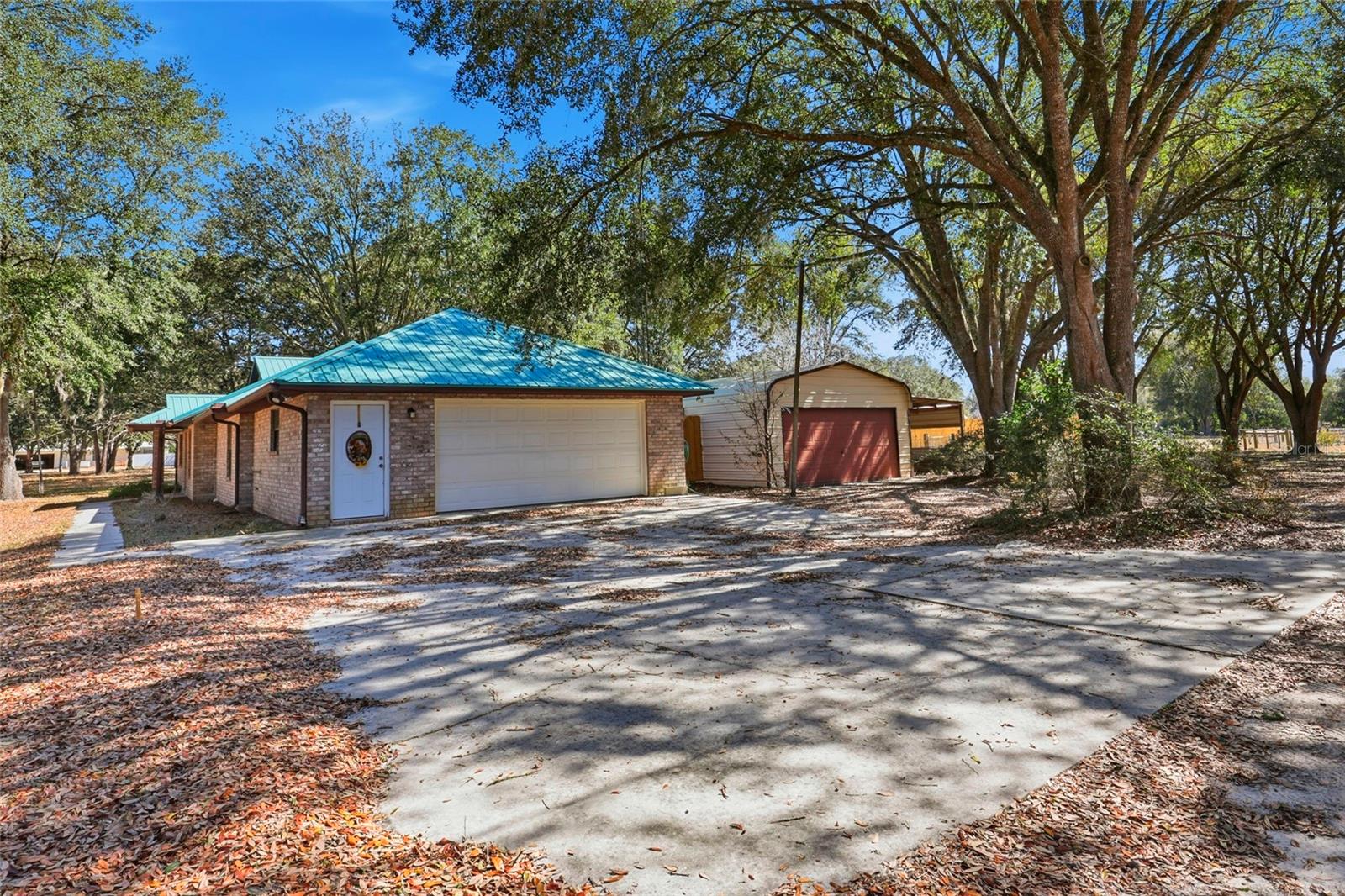 Image 43 of 51 For 534 Thorne Lane