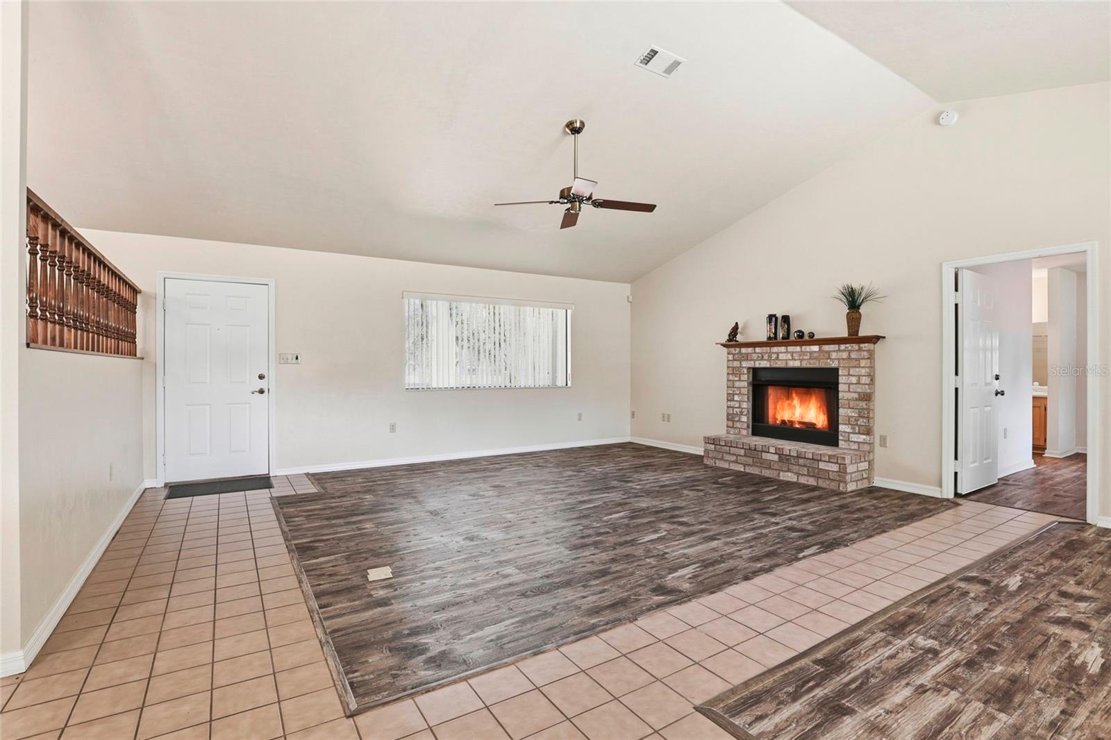 Image 9 of 51 For 534 Thorne Lane