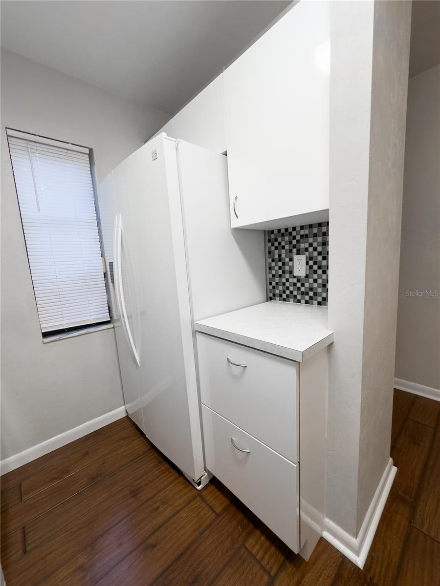 Image 16 of 37 For 1416 25th Place