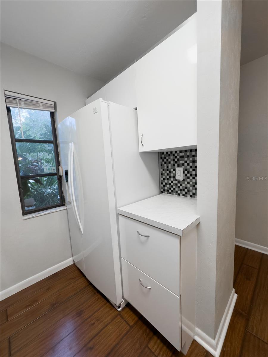 Image 17 of 37 For 1416 25th Place