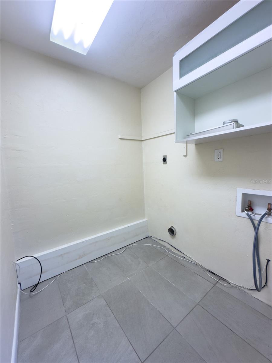 Image 37 of 37 For 1416 25th Place