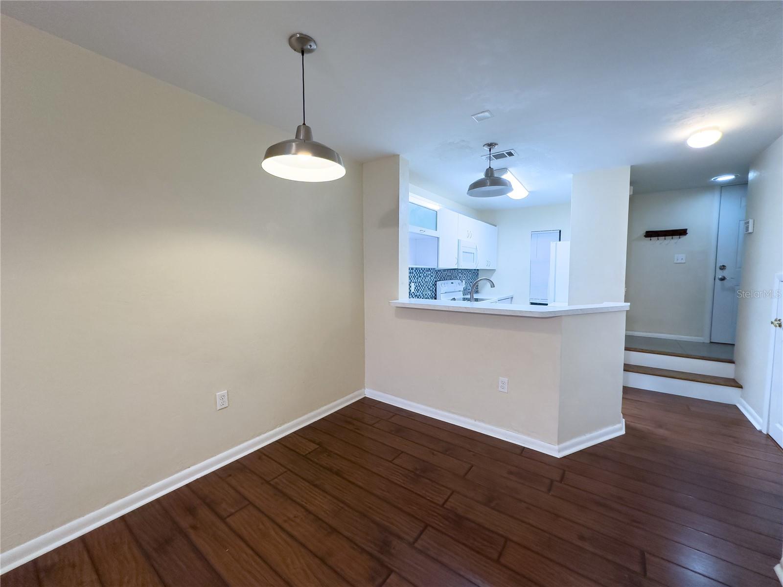 Image 7 of 37 For 1416 25th Place