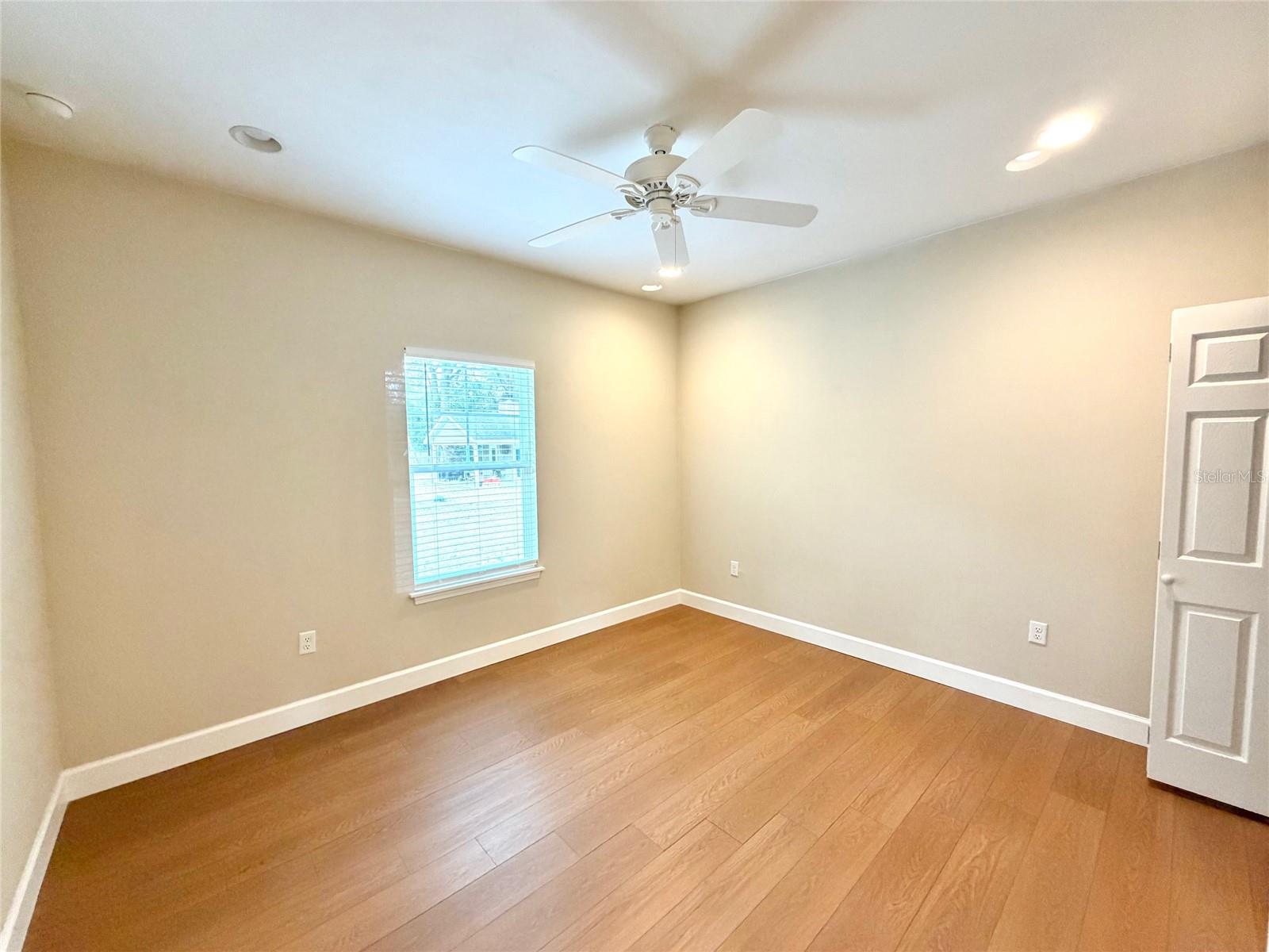Image 11 of 22 For 18254 238th Street
