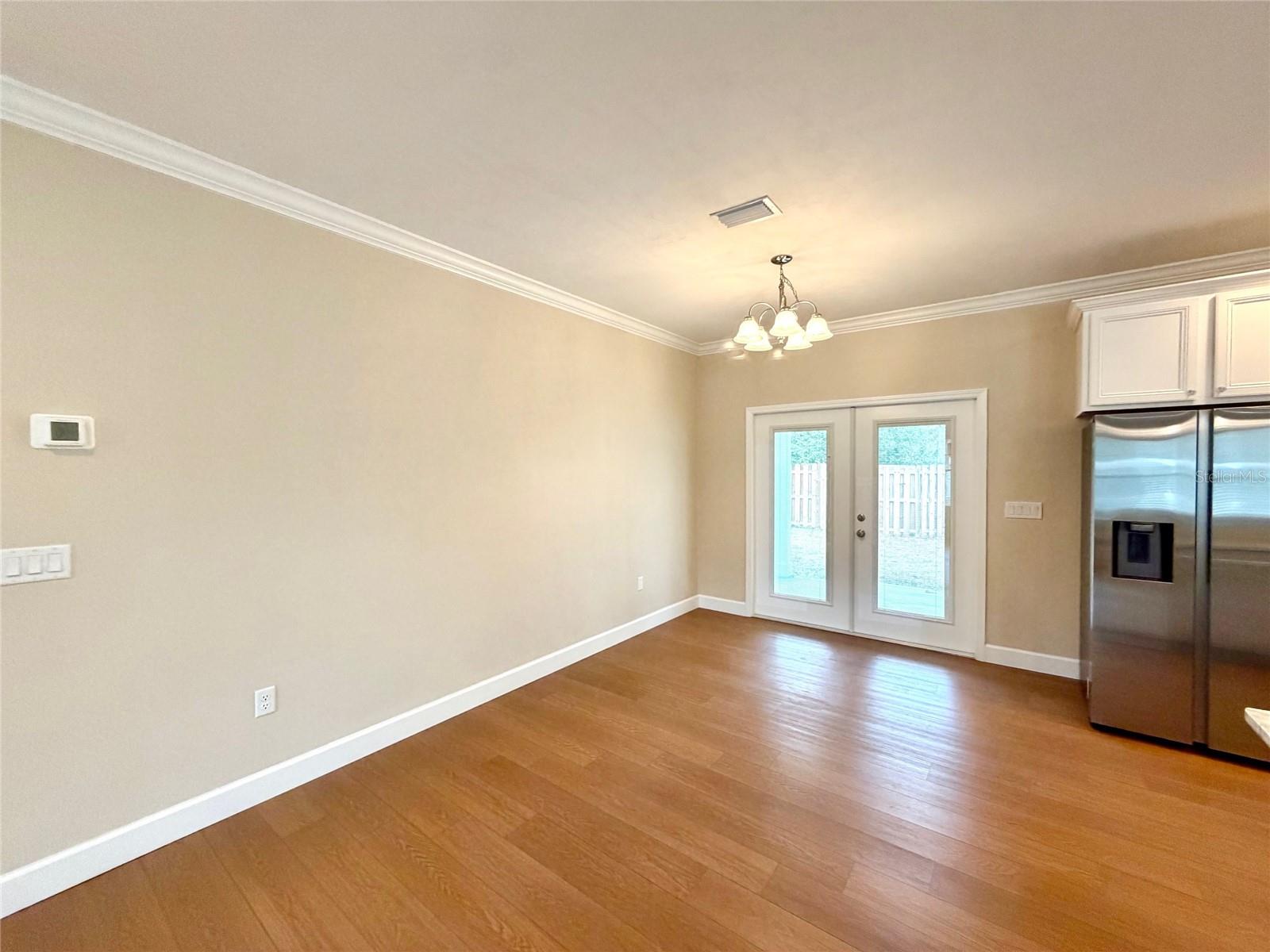 Image 4 of 22 For 18254 238th Street
