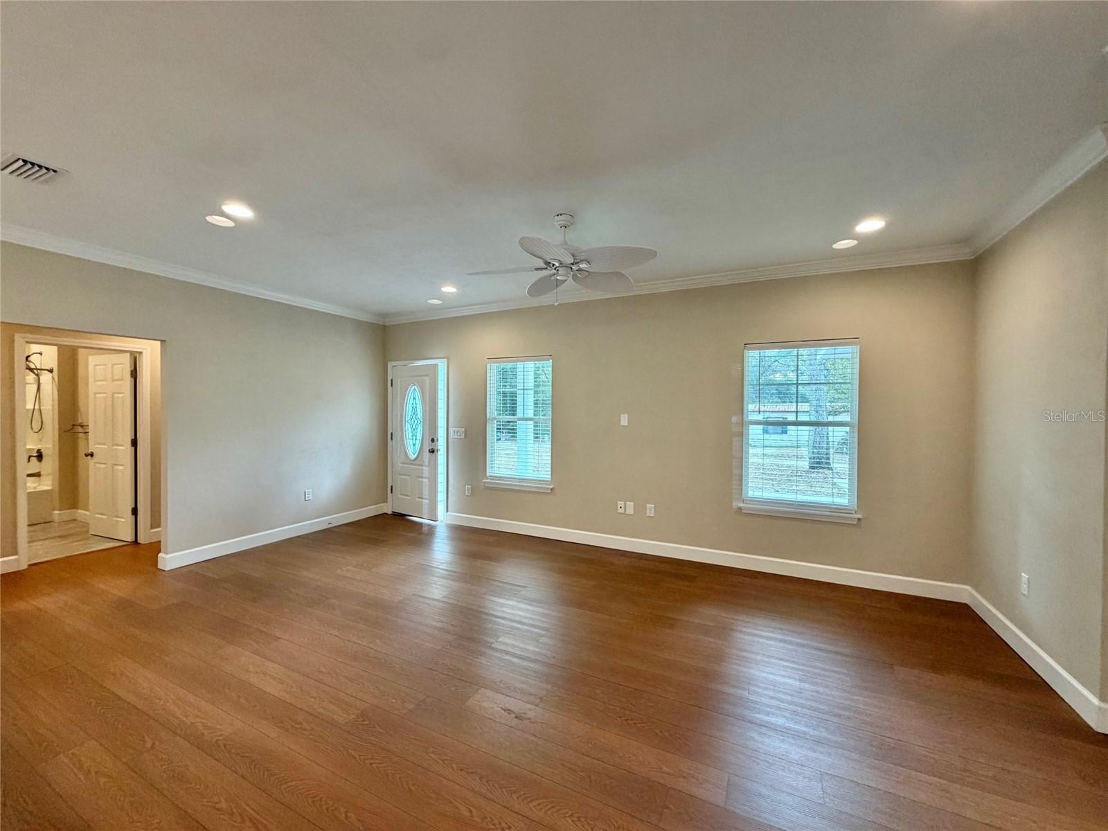 Image 6 of 22 For 18254 238th Street