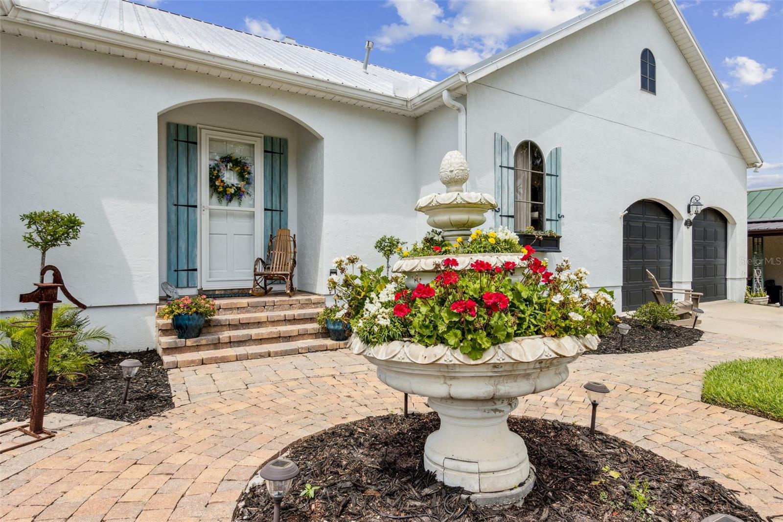 Image 3 of 66 For 127 River Road