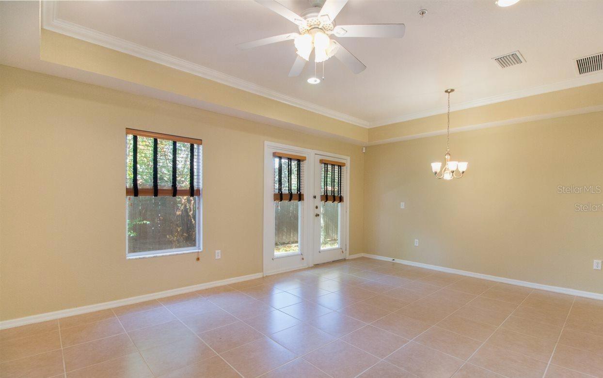 Image 4 of 15 For 522 39th Road 702