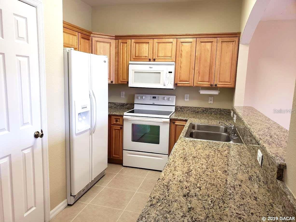 Image 7 of 15 For 522 39th Road 702