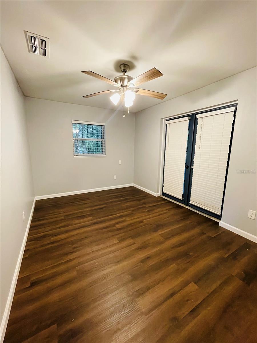 Image 9 of 13 For 6826 52nd Avenue