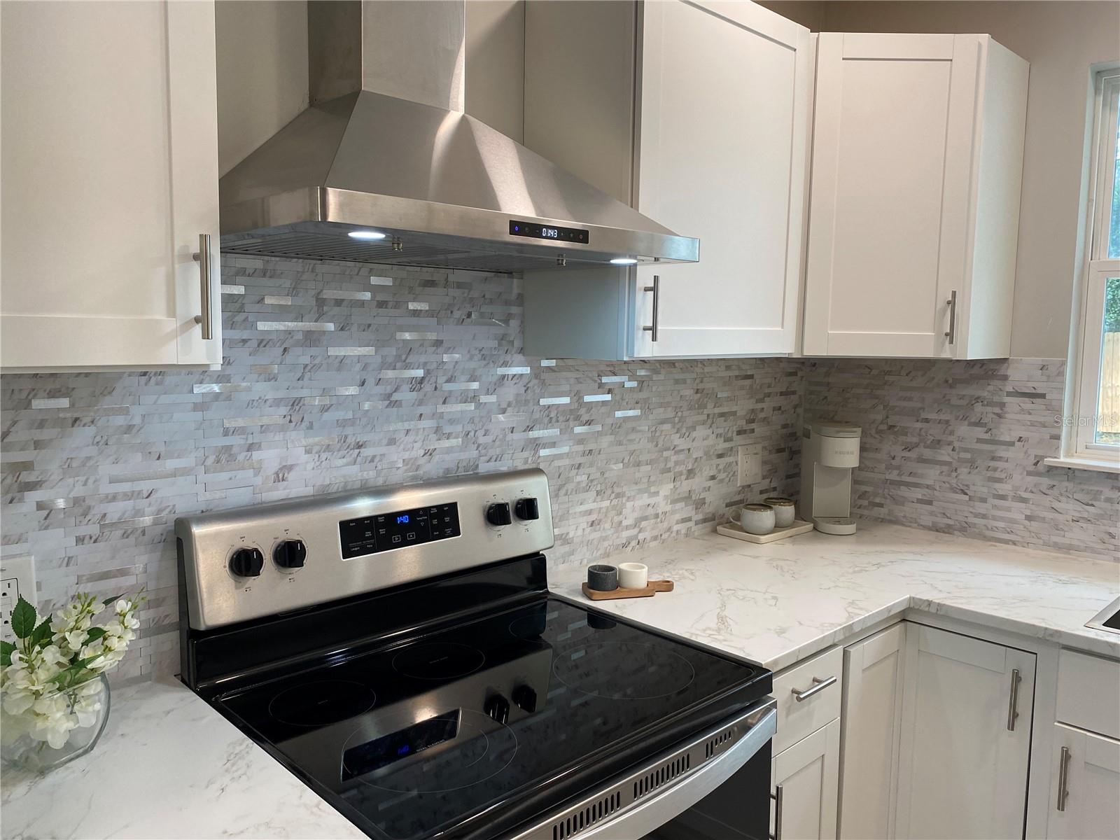 Image 18 of 26 For 2034 7th Lane