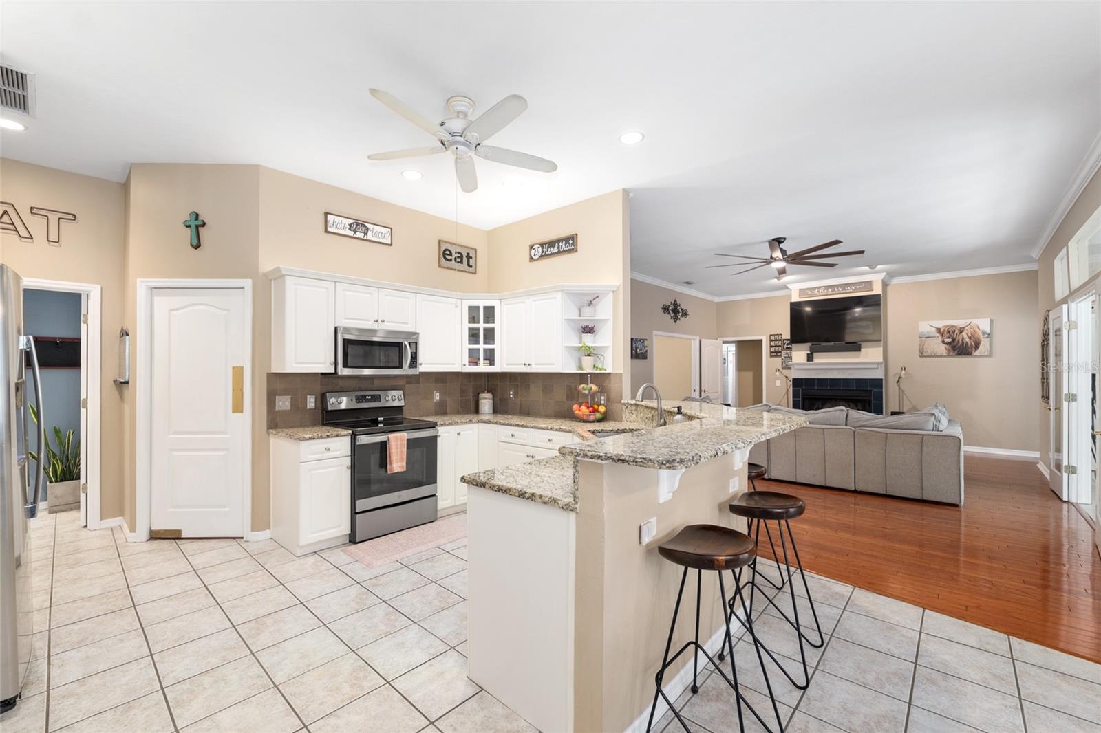 Image 21 of 66 For 9350 46th Place