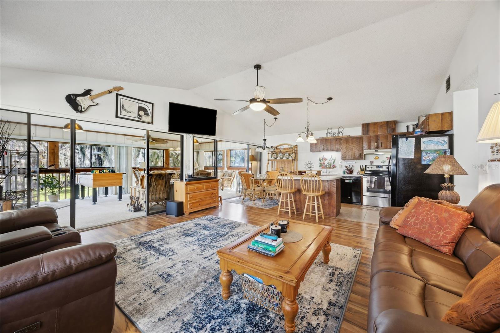 Image 10 of 57 For 213 Char Lane