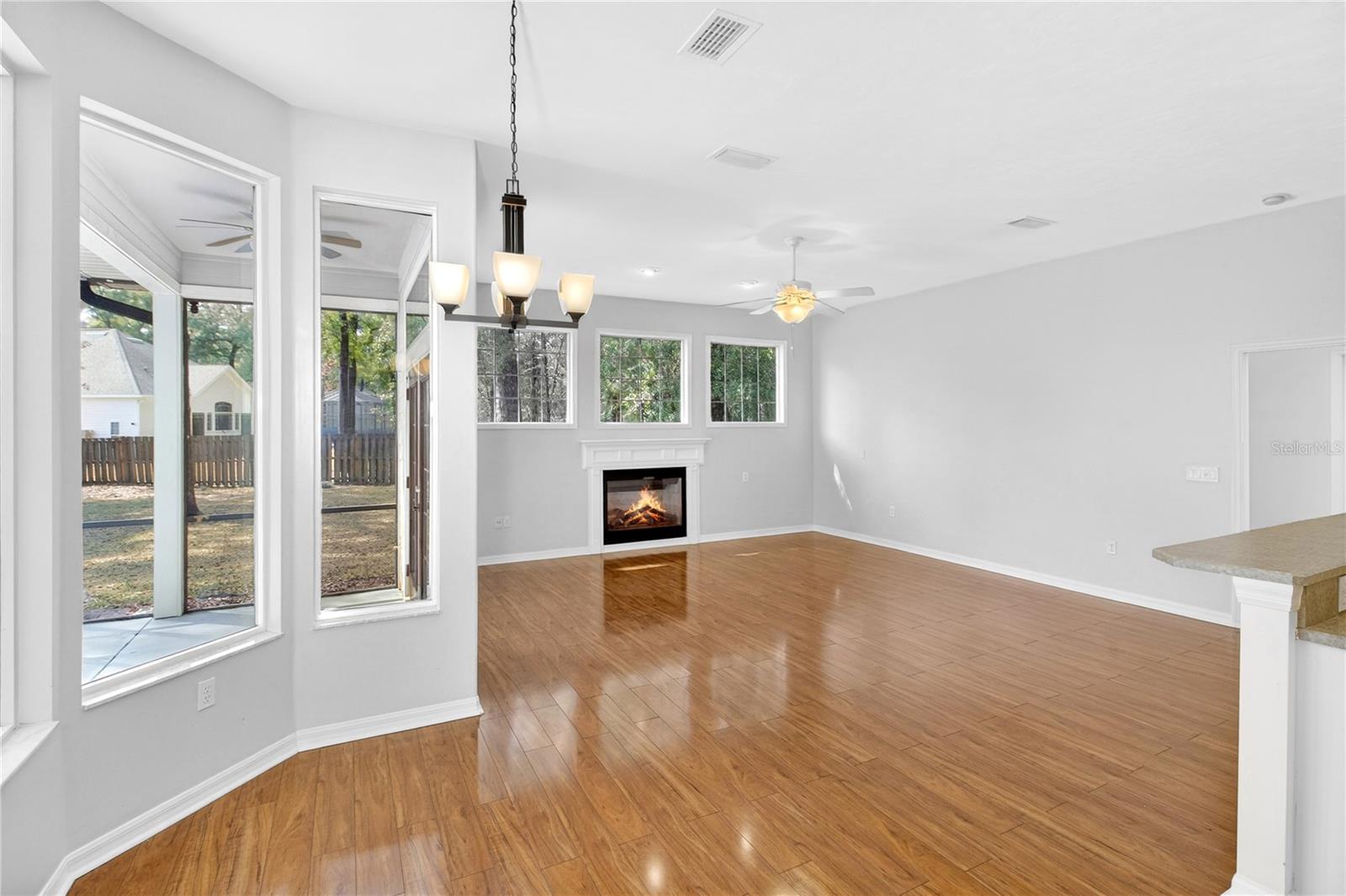 Image 11 of 50 For 922 88th Street