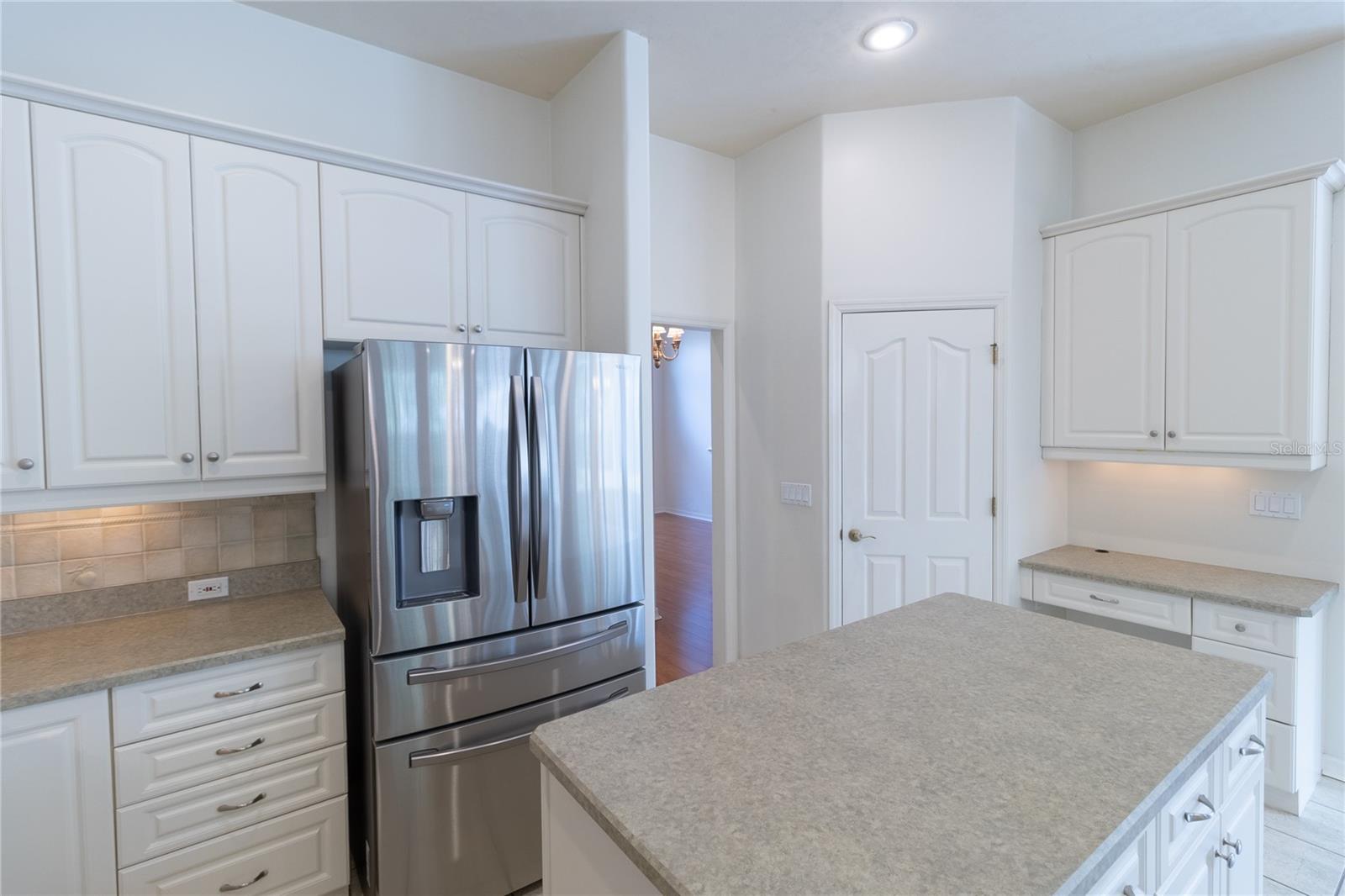 Image 17 of 50 For 922 88th Street