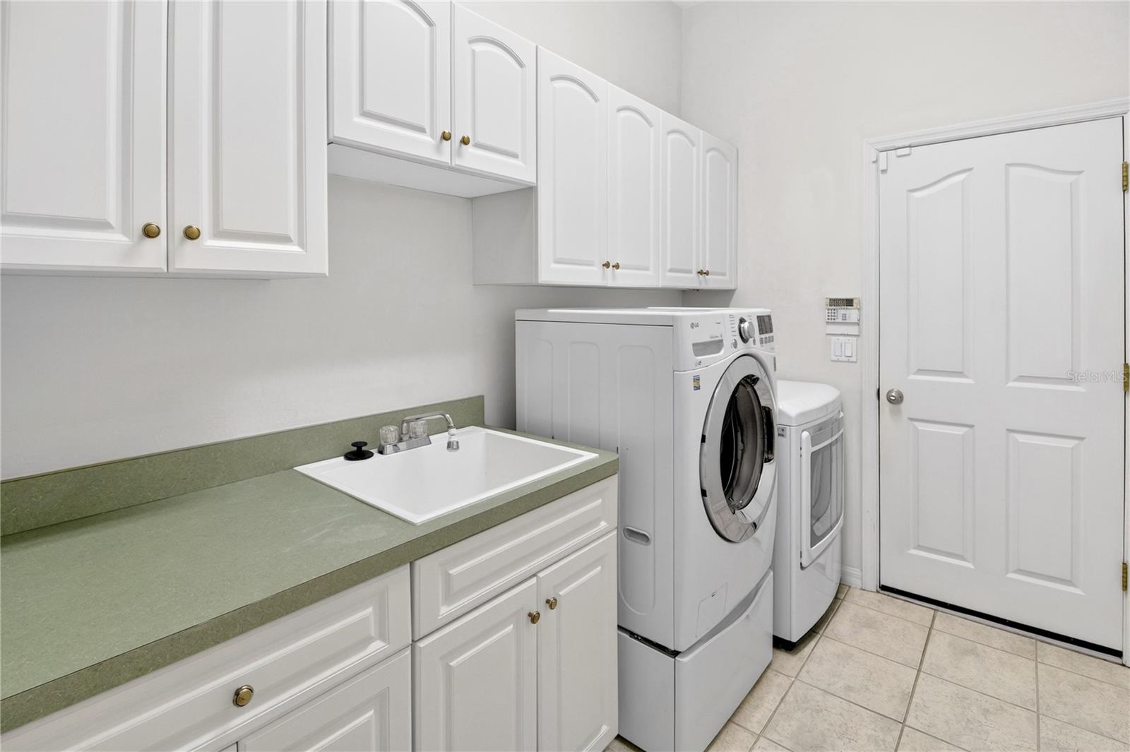 Image 43 of 50 For 922 88th Street