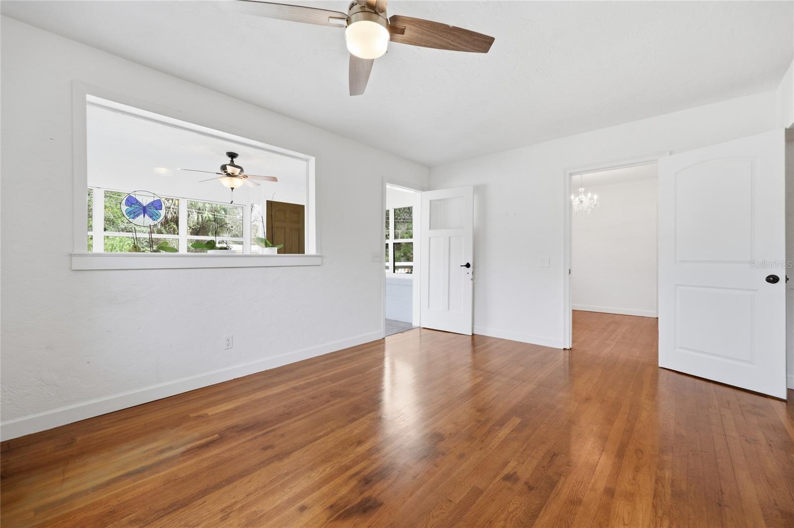 Image 11 of 51 For 1115 35th Avenue