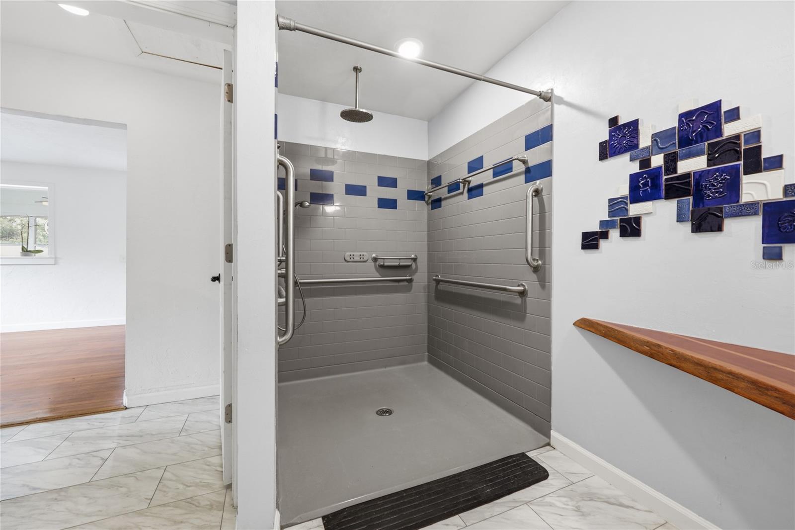 Image 17 of 51 For 1115 35th Avenue