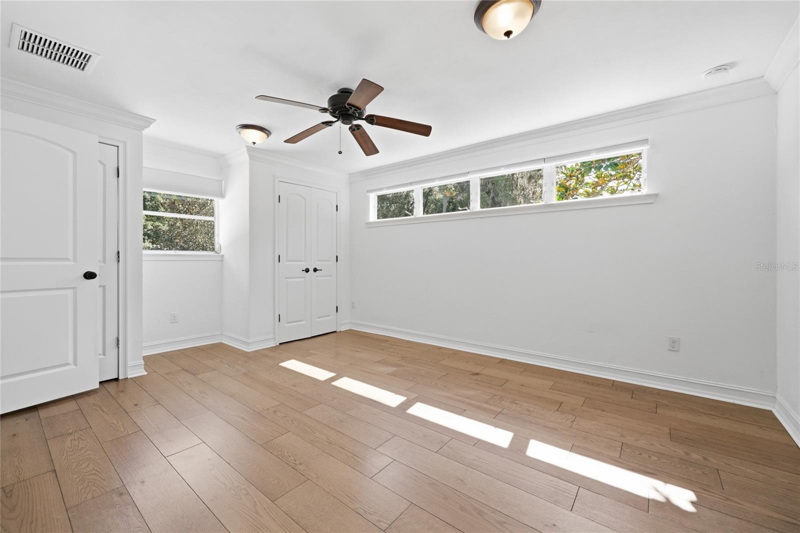 Image 30 of 51 For 1115 35th Avenue