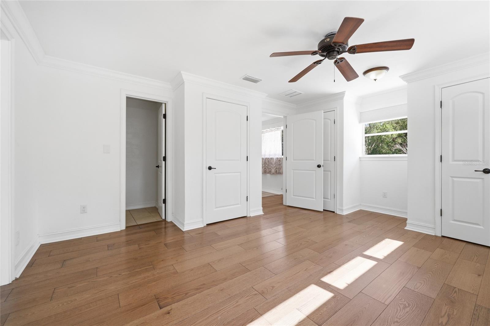 Image 31 of 51 For 1115 35th Avenue