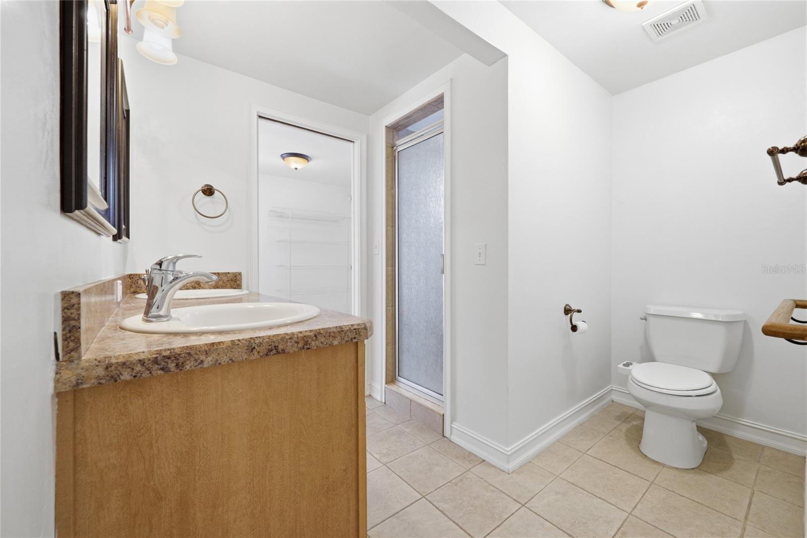 Image 32 of 51 For 1115 35th Avenue