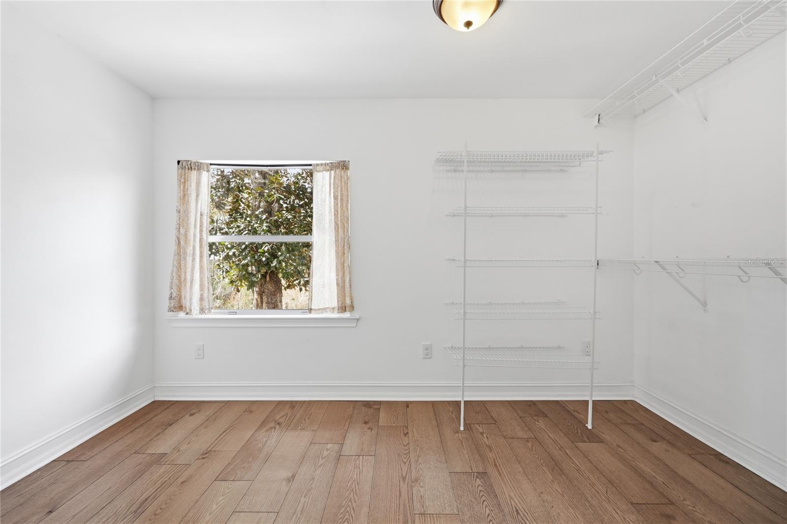 Image 34 of 51 For 1115 35th Avenue