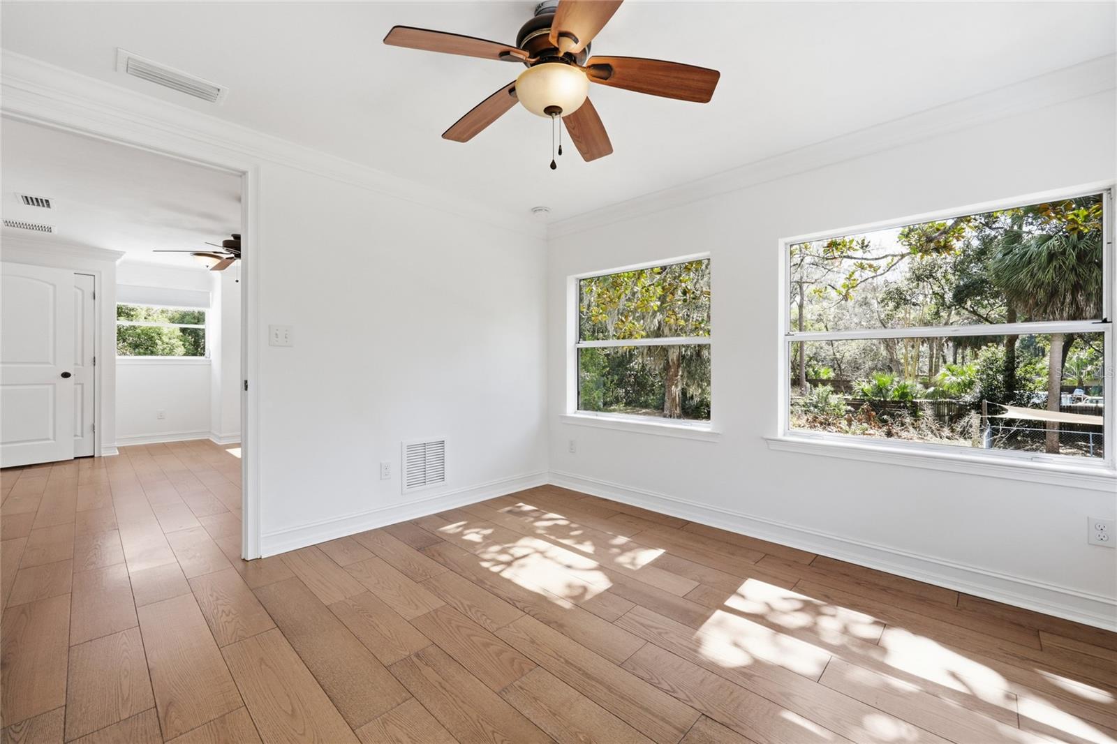 Image 36 of 51 For 1115 35th Avenue