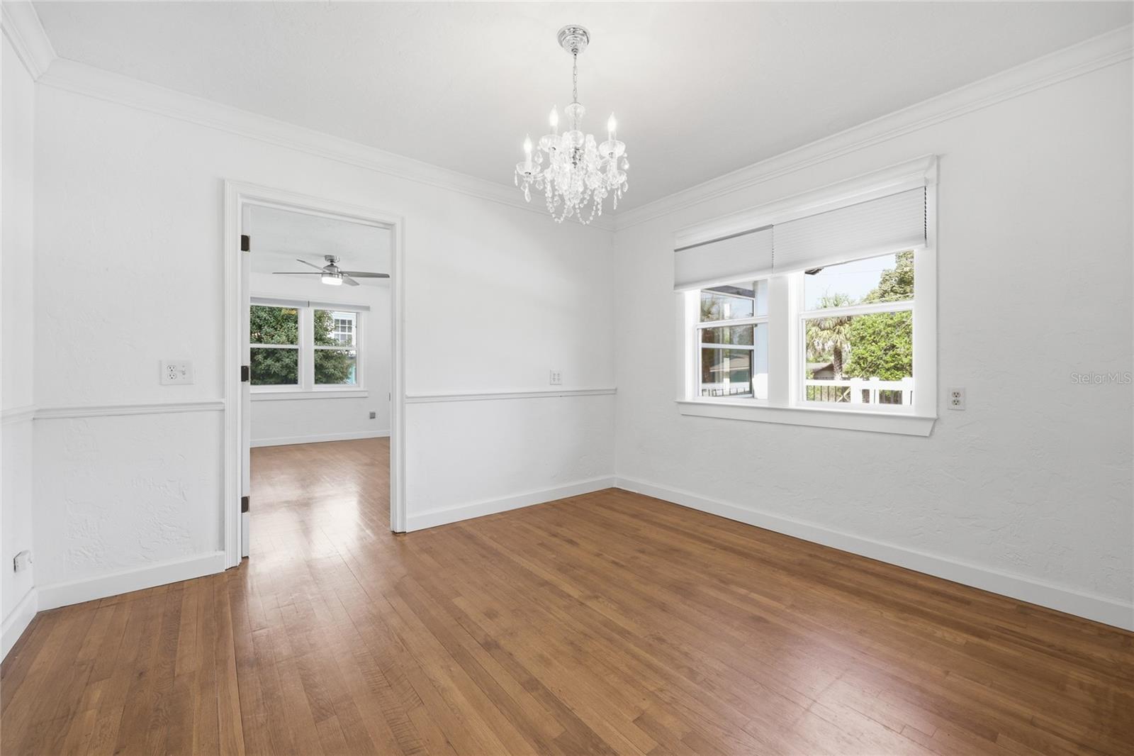 Image 9 of 51 For 1115 35th Avenue