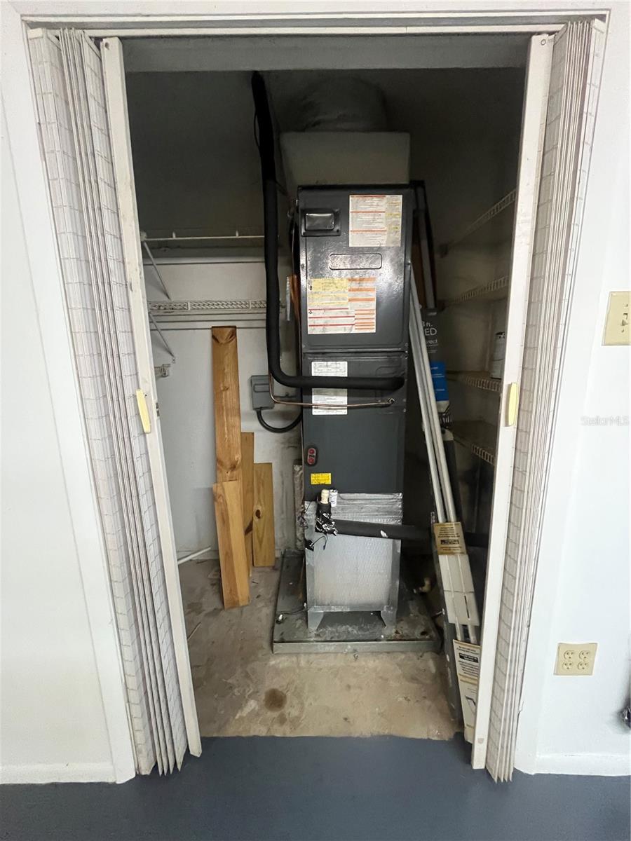 Image 15 of 16 For 1161 Lake Montgomery Avenue