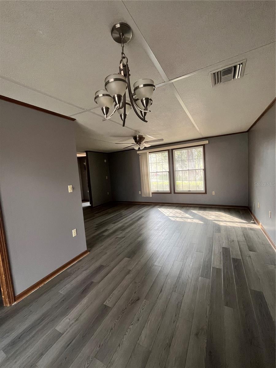 Image 7 of 16 For 1161 Lake Montgomery Avenue