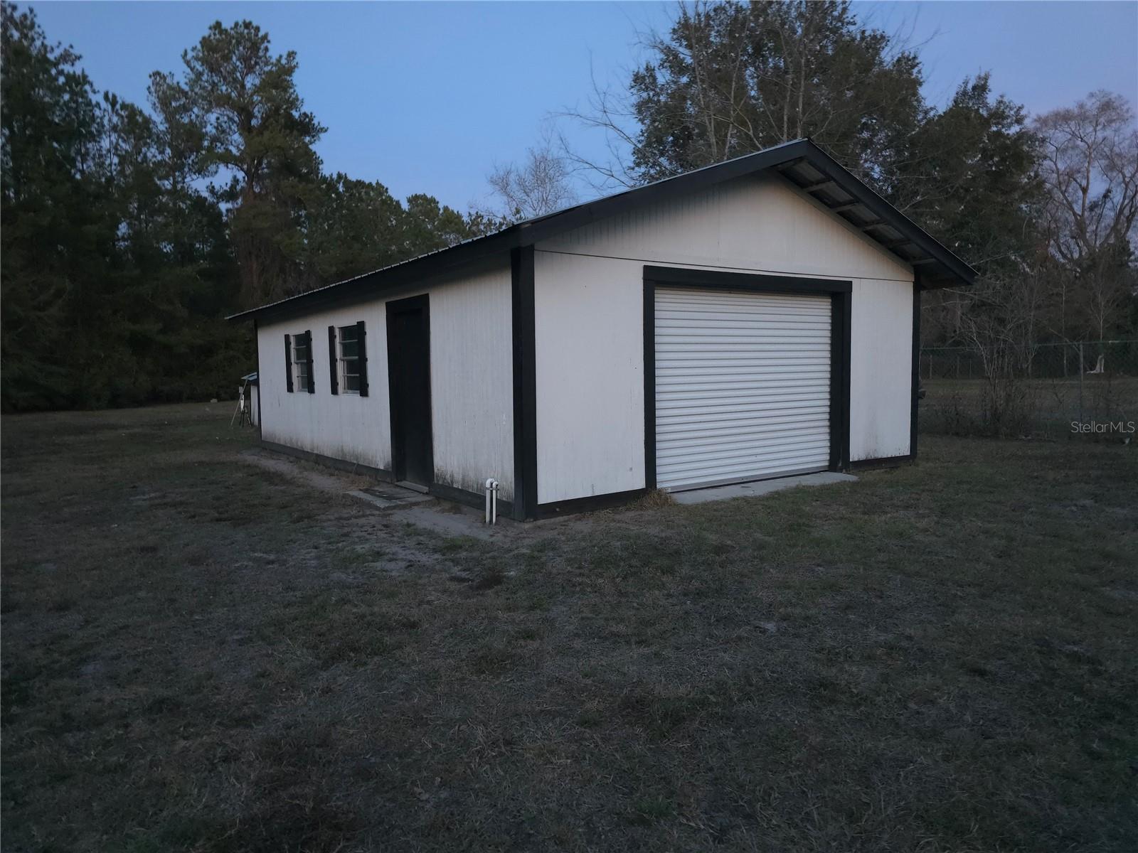 Listing photo id 11 for 6903 County Road 225