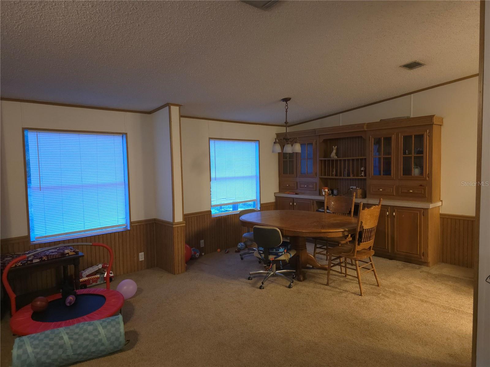 Listing photo id 1 for 6903 County Road 225