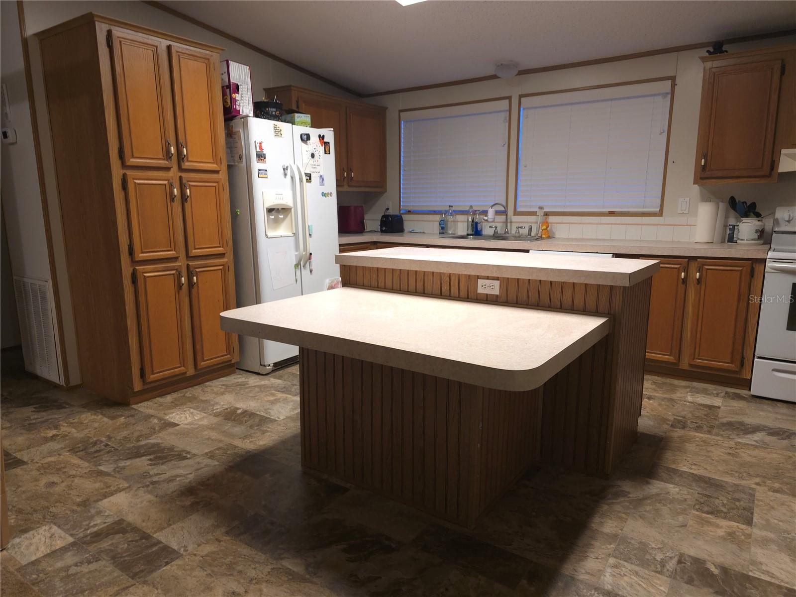 Listing photo id 2 for 6903 County Road 225