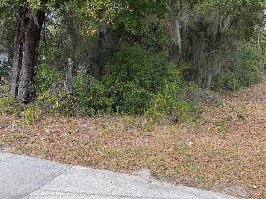 Image 2 of 4 For  65th Avenue 