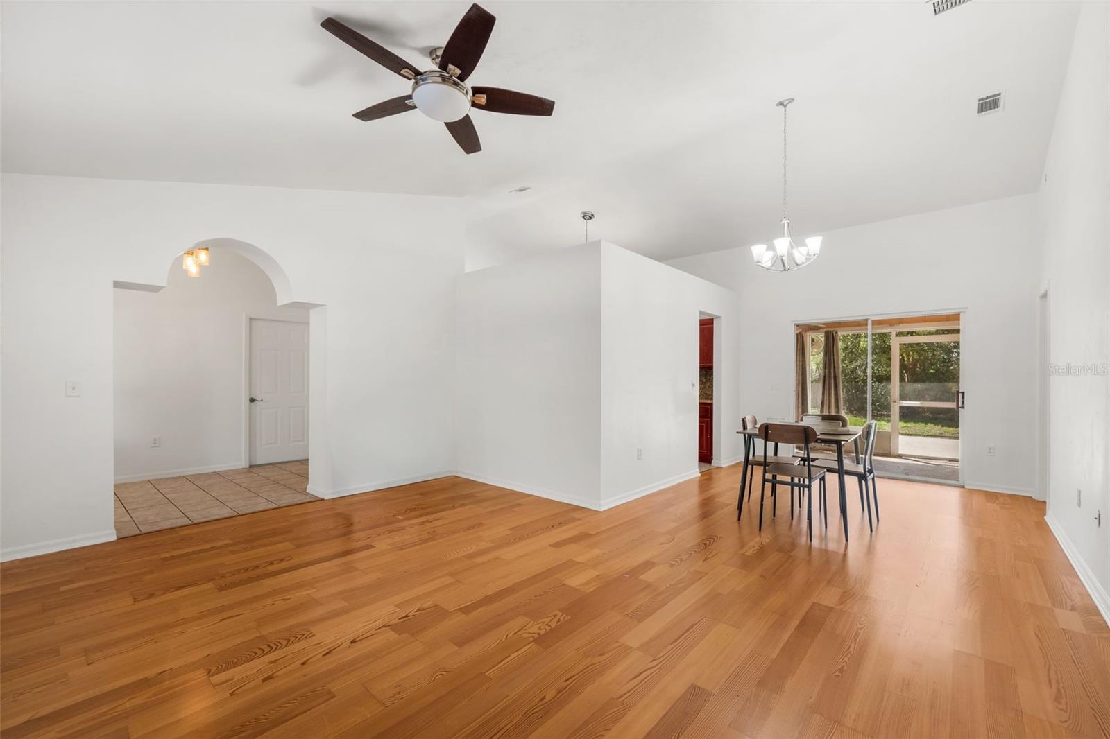 Image 5 of 40 For 6220 81st Street