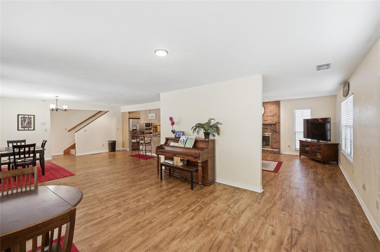 Image 16 of 72 For 18784 230th Street