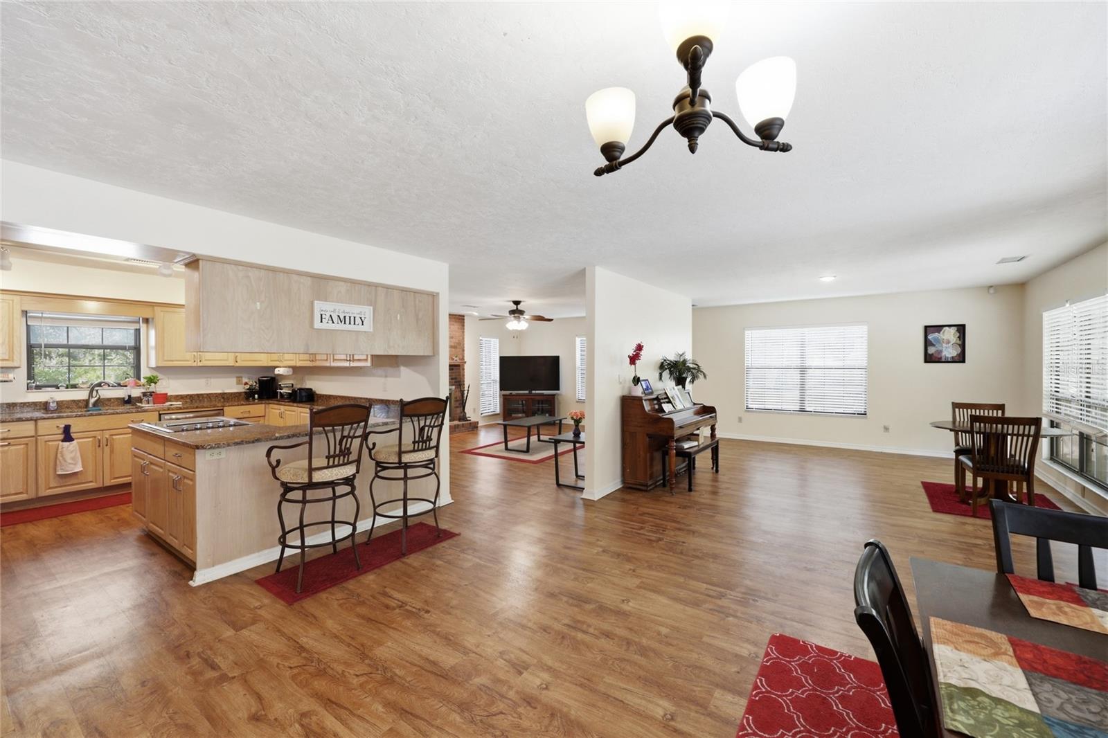 Image 17 of 72 For 18784 230th Street