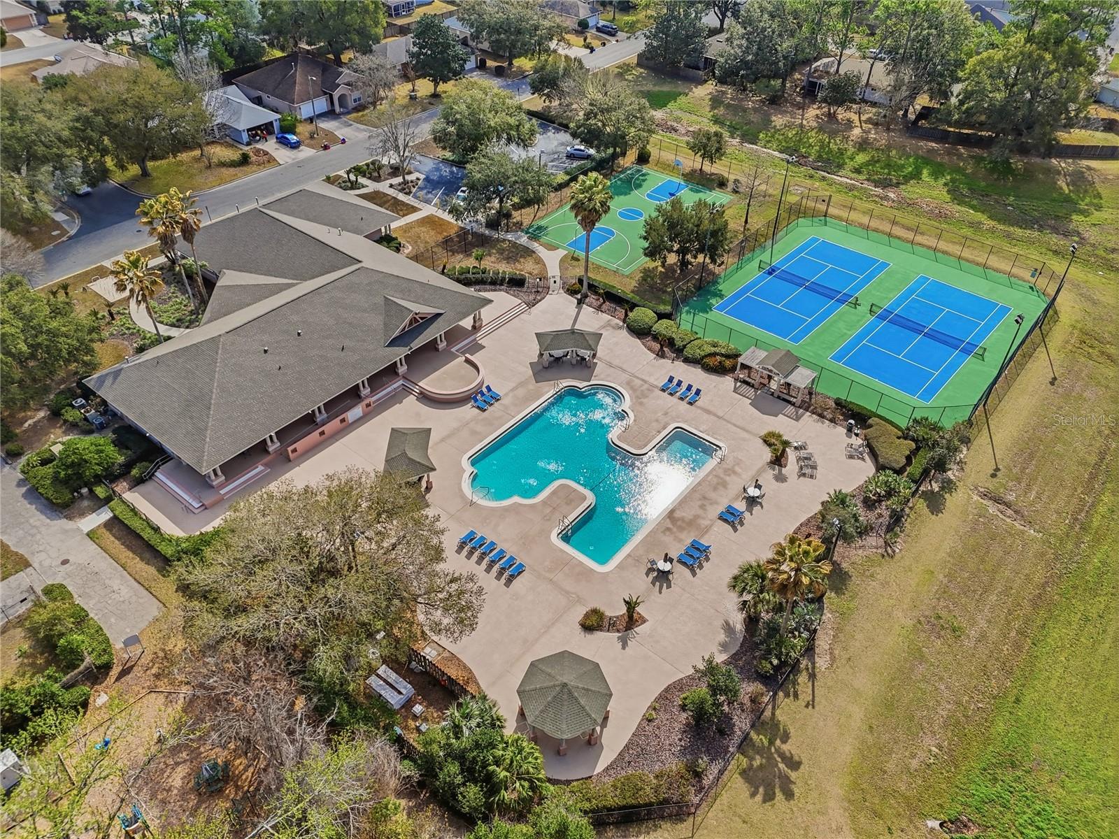 Image 3 of 26 For 4437 35th Street